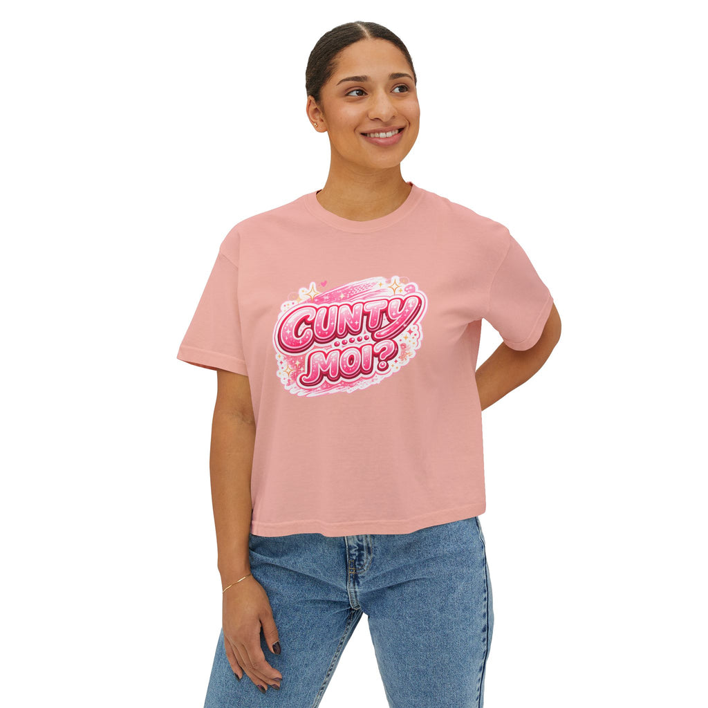 CUNTY....MOI?' Pink Retro Graphic Crop T-Shirt